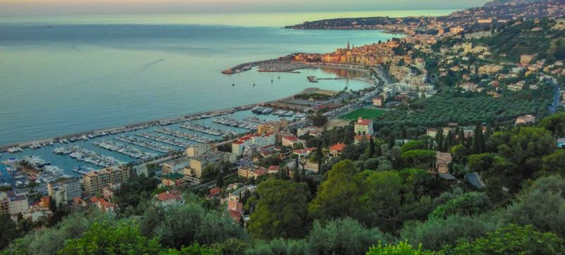 Morgenstimmung über Menton